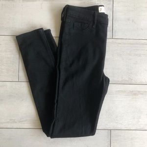 Hollister NWOT Black High Rise Skinny Jeans